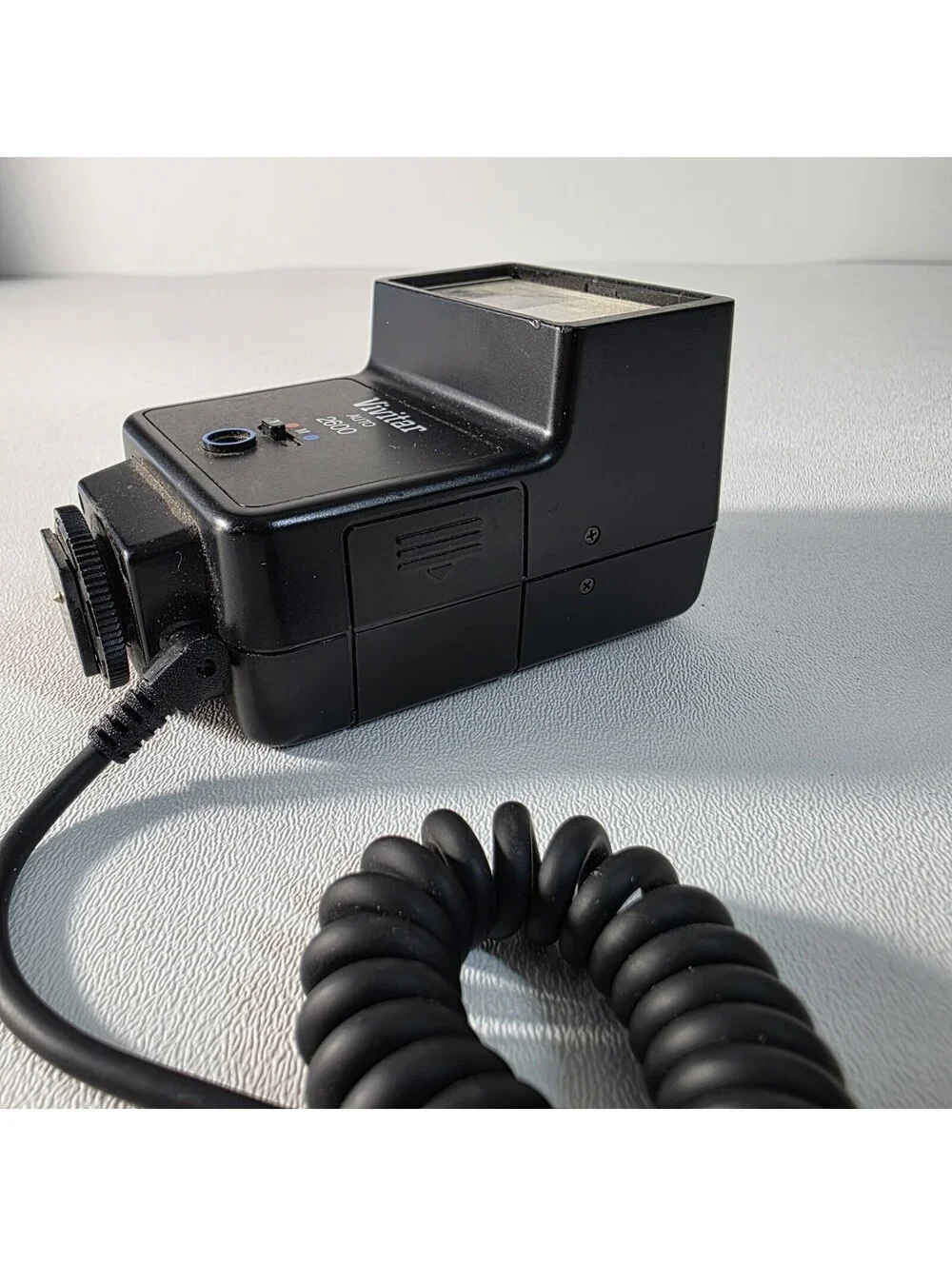 Vivitar AUTO 2600 Camera Electronic Flash Hot Shoe Mount Auto-Off Vintage
